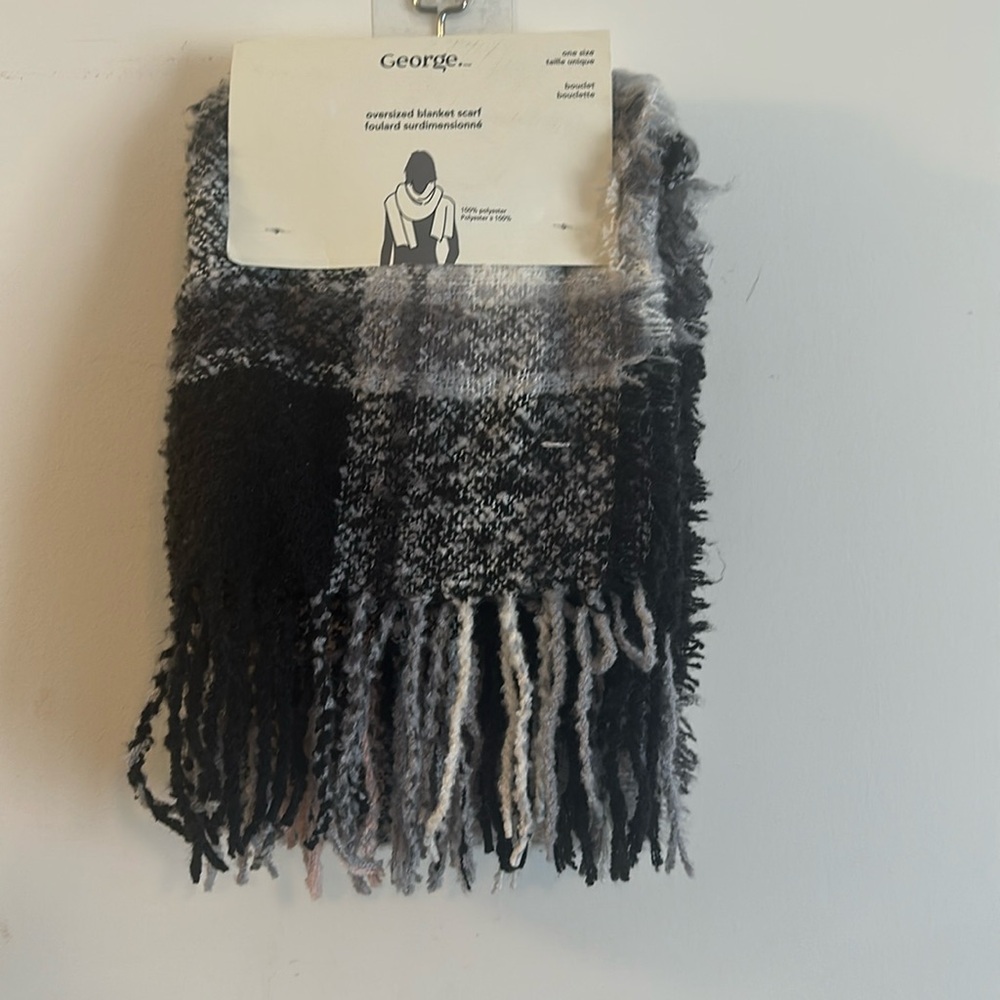 NWT Walmart Oversized Blanket Plaid Scarf (OS)